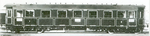 Express Train Passenger car 1st/2nd class<br /><a href='images/pictures/Roco/45580.jpg' target='_blank'>Full size image</a>